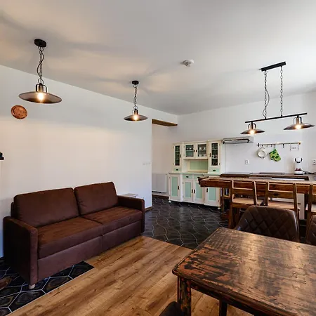 Apartment Folklor Na Grunte *